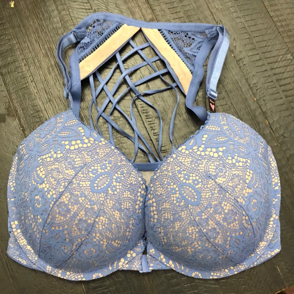 NWT Victoria’s Secret Chantilly Lace Push Up Bra